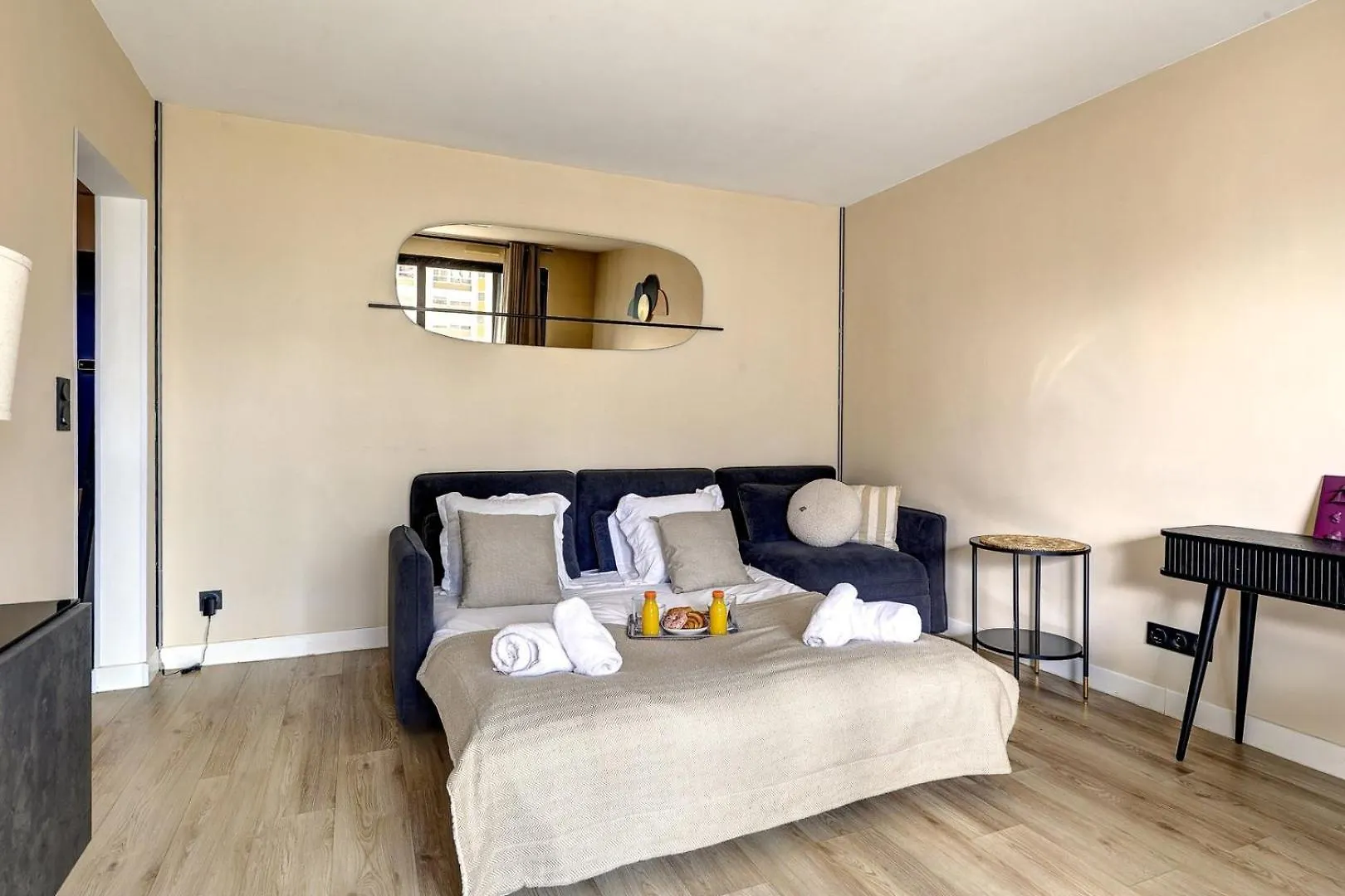 5020 Suite Curial - Chic Apartment Paris 19Th