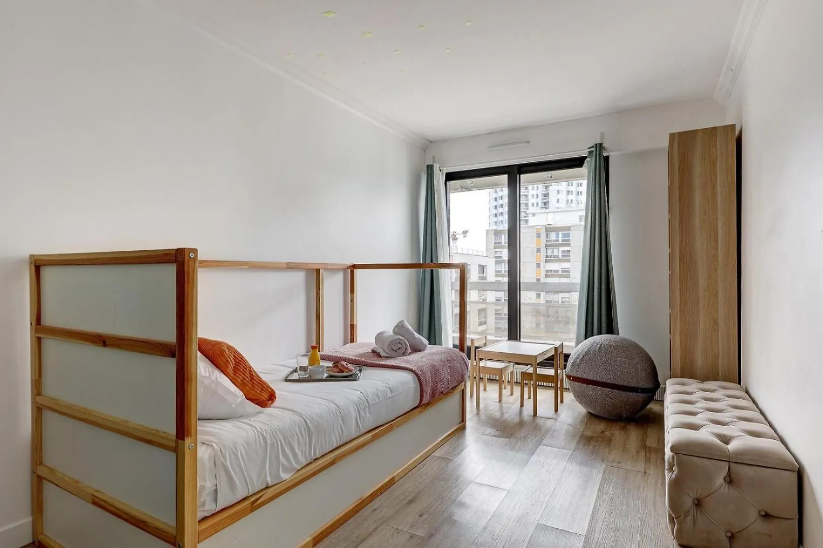 5020 Suite Curial - Chic Apartment Paris 19Th France